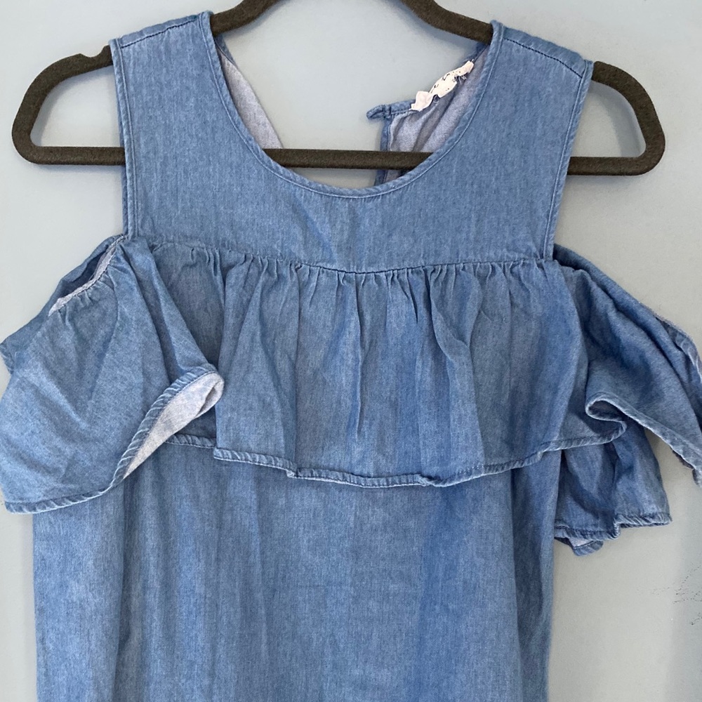 Chambray cold shoulder top